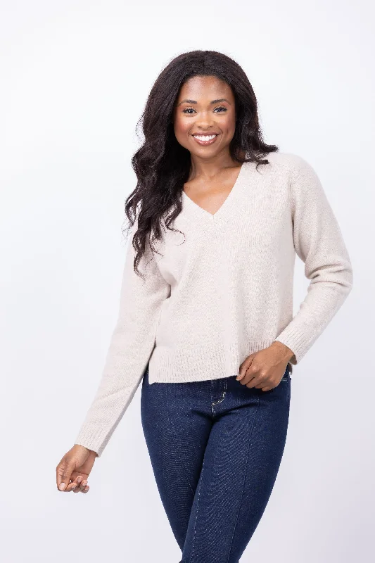 Lilla P Easy V-neck Sweater in Birch Front Pockets Side Pockets Patch Pockets