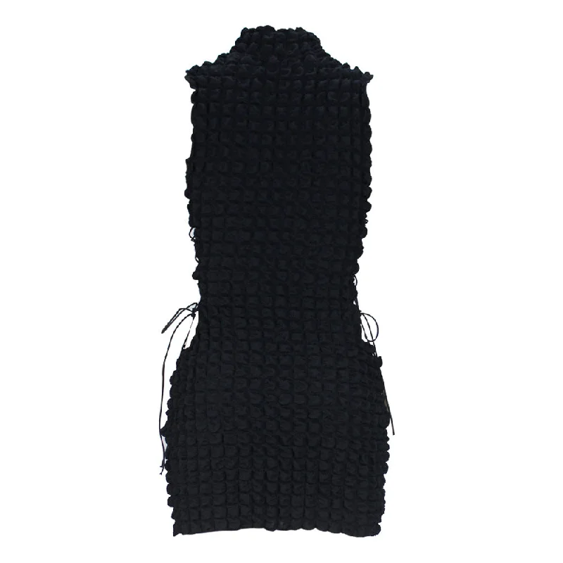 short - black