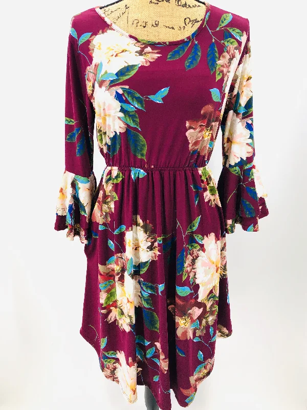 Purple/Floral Ruffle Sleeve Dress